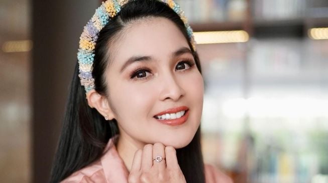 Akun Instagram Sandra Dewi Lenyap Secara Misterius Imbas Kasus Timah, Apa yang Terjadi?