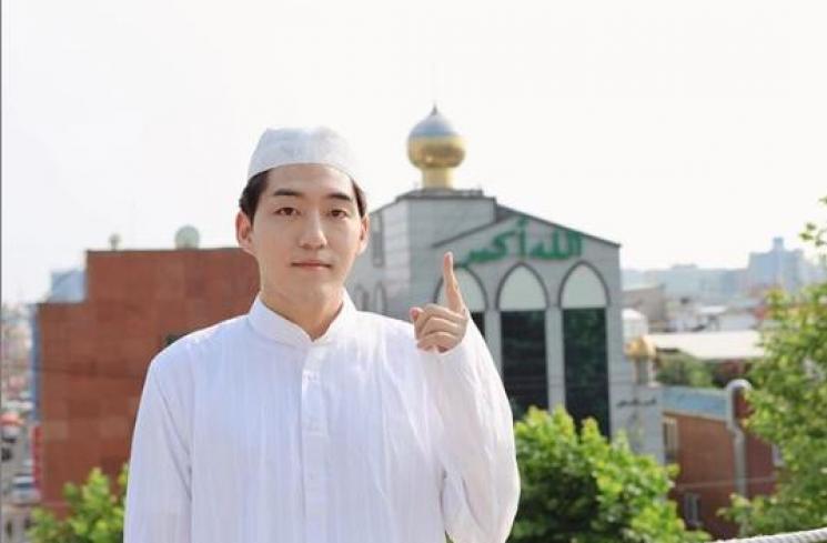 Daud Kim: Dari Kontroversi ke Kebaikan, YouTuber Korea Bangun Masjid
