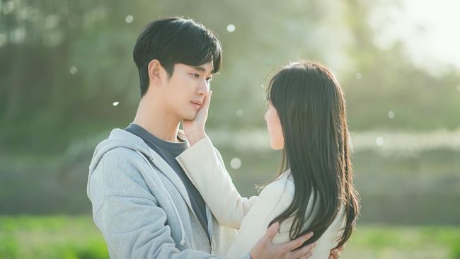 Kim Ji Won Disorot dalam Queen of Tears: Harapan Nominasi Baeksang Awards Menguat!