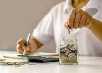 Strategi Efektif Menghemat Uang untuk Liburan Impian