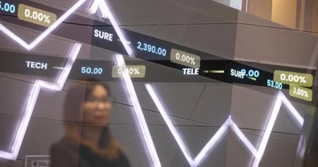 REVOLUSI DIGITAL DI BURSA: TEKNOLOGI KEUANGAN UBAH WAJAH PERDAGANGAN SAHAM