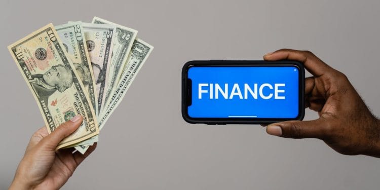 APLIKASI KEUANGAN: ASISTEN CERDAS PENGELOLA UANG DI ERA DIGITAL