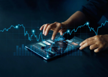 REVOLUSI INVESTASI: SAAT TEKNOOGI KEUANGAN AMBIL ALIH PERAN KONVENSIONAL