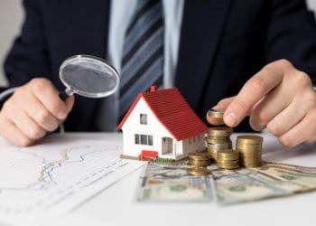 MENJAGA KEAMANAN KEUANGAN LEWAT INVESTASI YANG TEPAT: STRATEGI CERDAS DI ERA KETIDAKPASTIAN