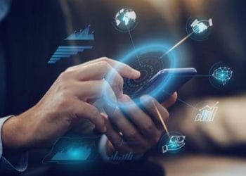 TEKNOLOGI KEUANGAN: CARA BARU MENGELOLA UANG DI ERA DIGITAL