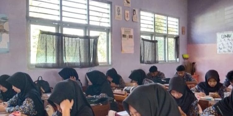 SMA Negeri 1 Kebun Tebu Sukses Gelar Try Out Digital untuk Persiapan UTBK-SNBT 2026 dan TKA 2025