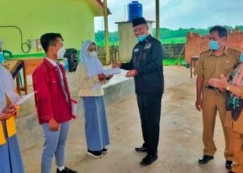 Jalan Sunyi Literasi Menuju Lampung Tengah yang Benar-Benar Terang