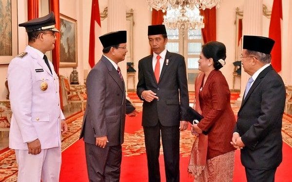 Netizen Mulai Membandingkan Prabowo dan Jokowi, Siapa Lebih Tahan Tekanan?