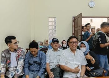 Perkara PT LEB Jadi Magnet Publik, Ruang Sidang PN Tanjungkarang Penuh Pengunjung