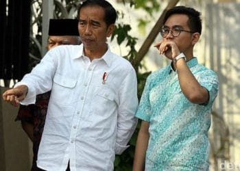 Gibran Bergerak Senyap, Jokowi Tetap Bersinar di Tengah Riuh Politik Nasional