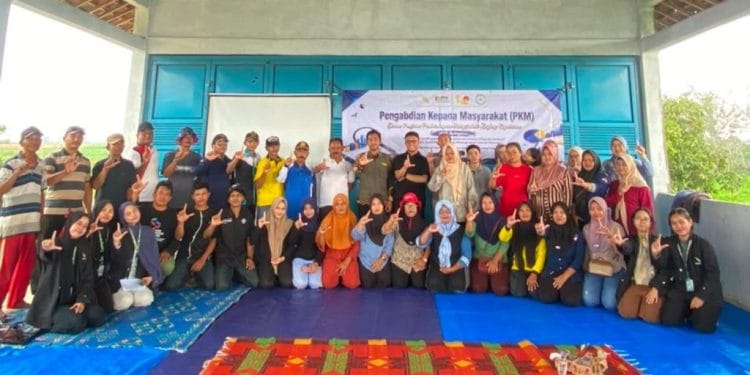 Dorong Desa Melek Data, Mahasiswa KKN ITERA Gelar Pelatihan Infografis di Badransari