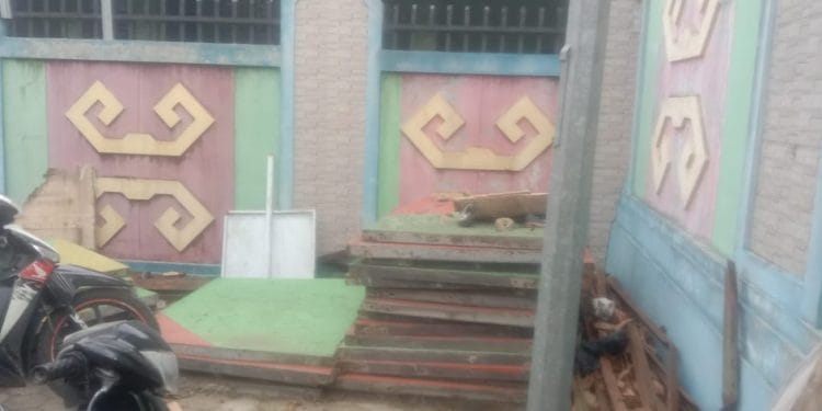 Spanduk Penolakan Terpasang, Warga Gisting Pertanyakan Pembangunan Gedung KDMP